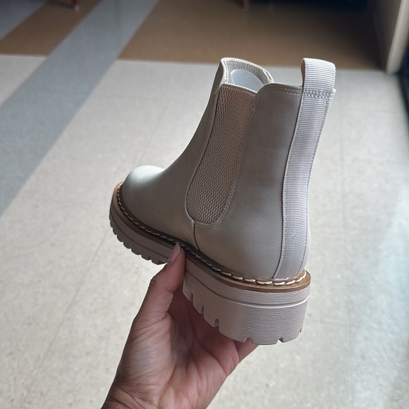 Nude Chelsea Lug sole Ankle boot - Picture 5 of 9
